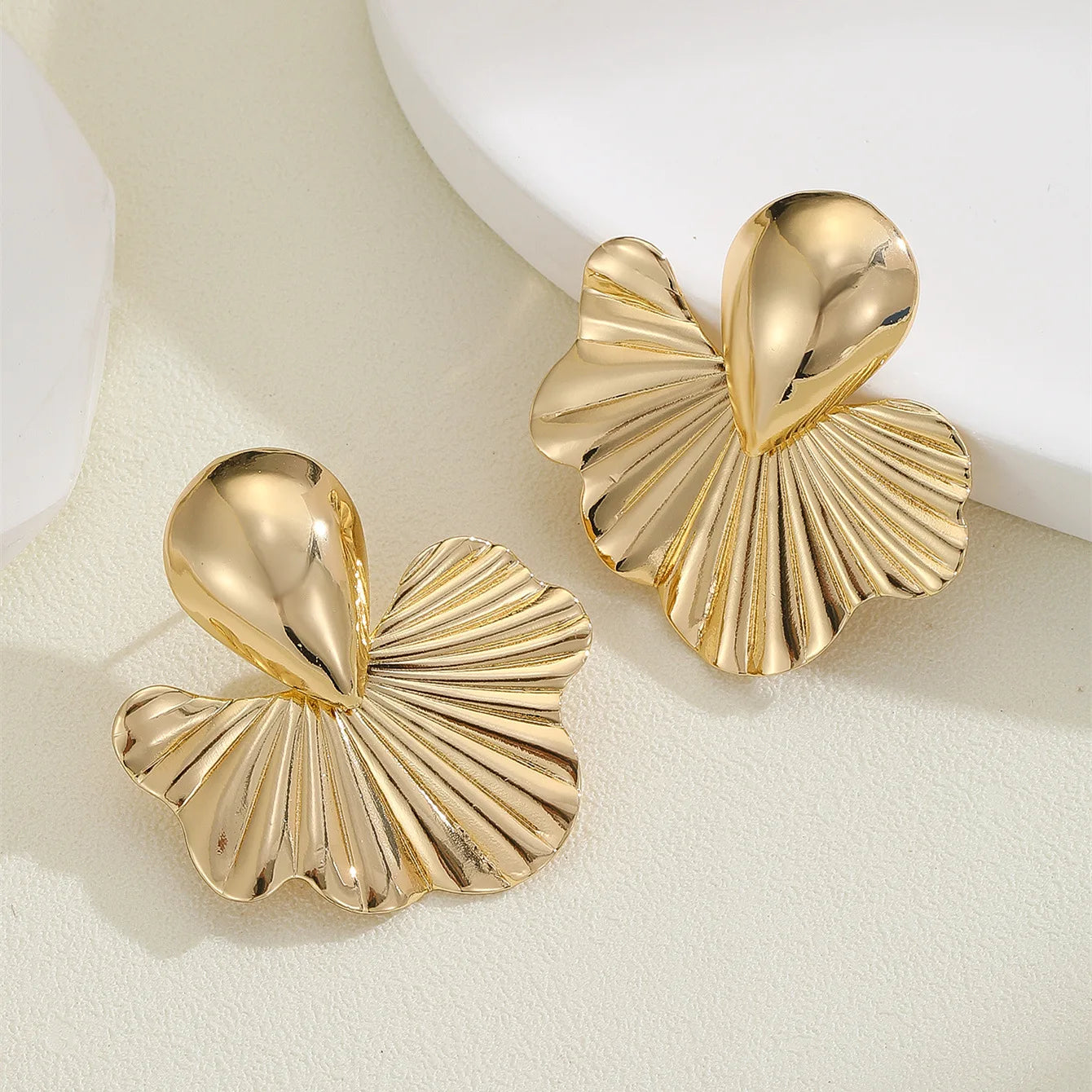 Vintage Punk Style Maple Leaf Stud Earrings for Women